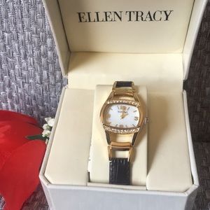 Ellen Tracy women wristwatch
